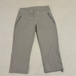 Columbia Taupe Capris with Zippered Pockets
